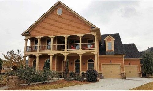 674 Crystal Cove Ct, Loganville, GA 30052