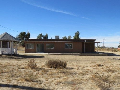 11088 Valle Vista Rd, Phelan, CA 92371