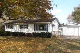 2374 W Clearview Dr, Adrian, MI 49221