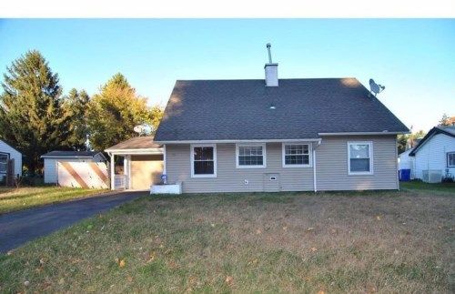 32 SANDSTONE LN, Willingboro, NJ 08046