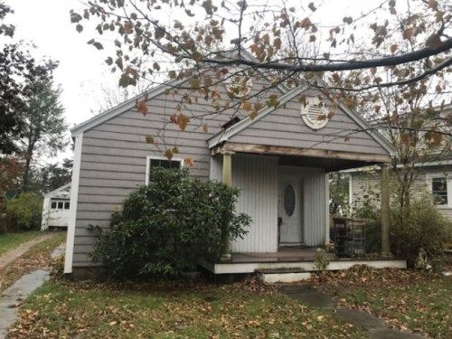 603 Pleasant Valley Pkwy, Providence, RI 02908