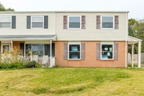 7972 Covington Ave, Glen Burnie, MD 21061