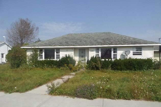 14026 W Melville St, Engadine, MI 49827
