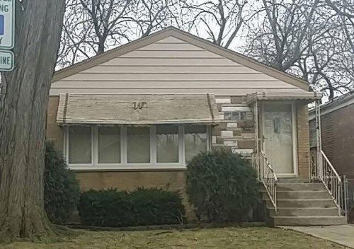 12428 S Honore St, Riverdale, IL 60827