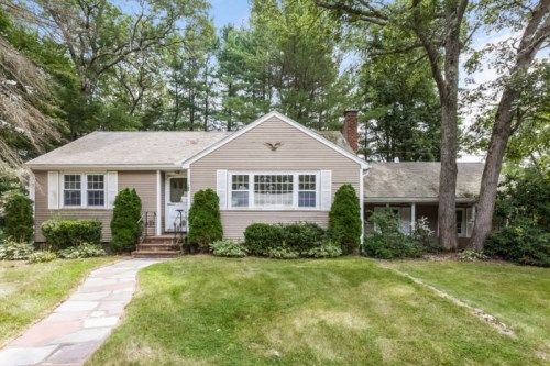189 4th St, Stoughton, MA 02072