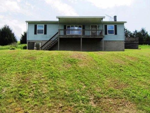 626 Garden Spot Rd, Lykens, PA 17048