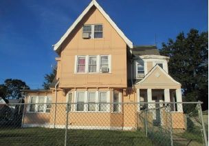 203 Washington St, Hempstead, NY 11550