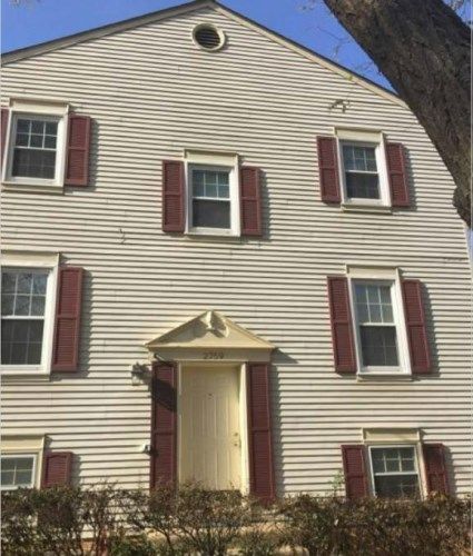 2759 Knollside Ln, Vienna, VA 22180