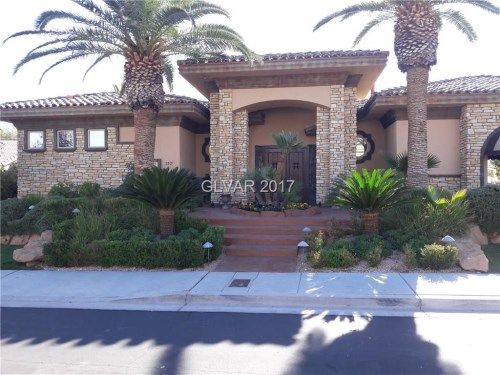 7521 Crystal Cave Drive, Las Vegas, NV 89117