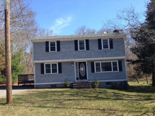 14 Seaview Road, Sagamore Beach, MA 02562