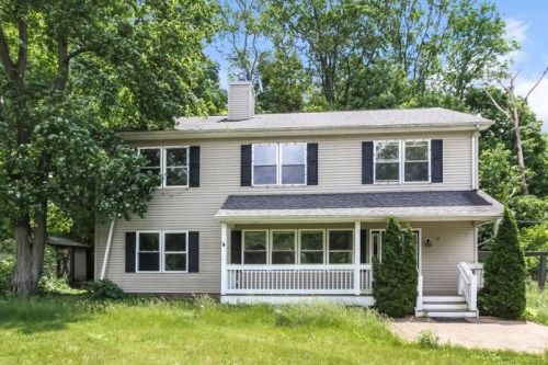 39 Alabama Ave, Lake Hopatcong, NJ 07849