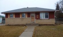 8104 W Winfield Ave Milwaukee, WI 53218