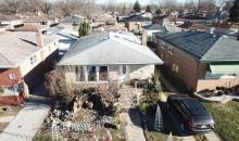 14427 S BENSLEY AVENUE Chicago, IL 60633