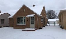 3828 N 77th St Milwaukee, WI 53222