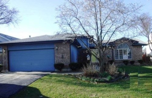 338 Diane Ln, Chicago Heights, IL 60411