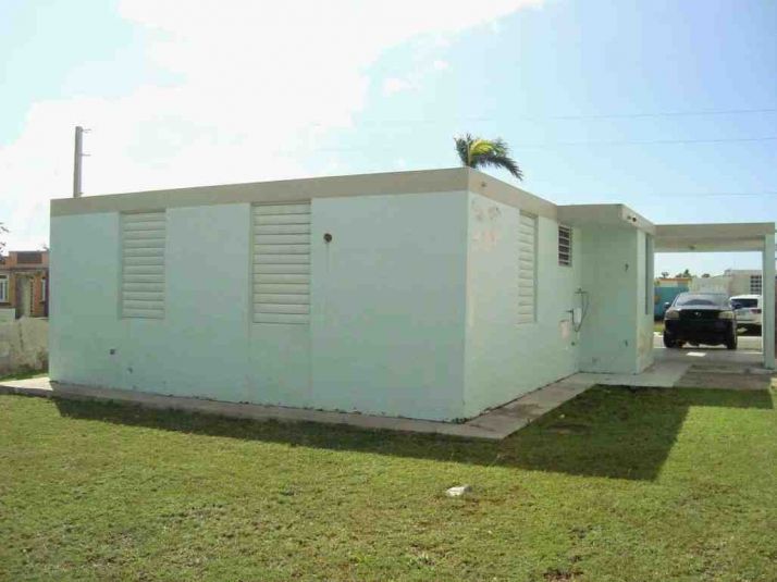 B-8 Parque De Guasi, Arroyo, PR 00714