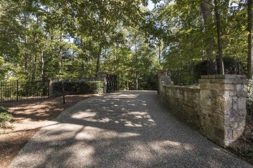 714 W Conway Dr NW, Atlanta, GA 30327