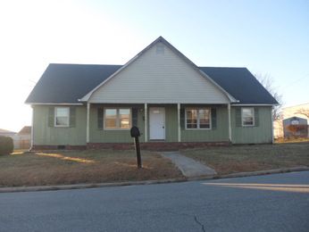 100 Sherman Street, Thomasville, NC 27360