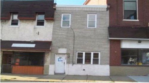 57 E Baltimore Ave, Clifton Heights, PA 19018