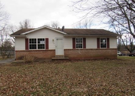 105 Hill N Dell Rd, Paris, KY 40361