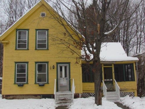 15 Church Street, Hillsborough, NH 03244