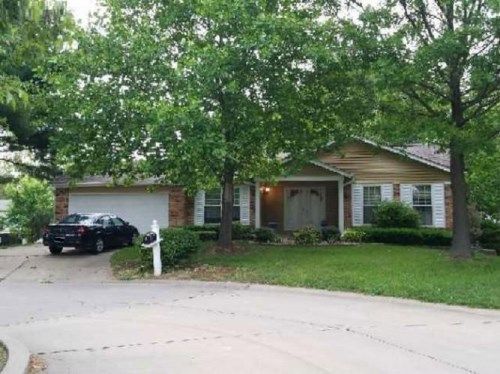 4 BRADBURY CT, Saint Peters, MO 63376