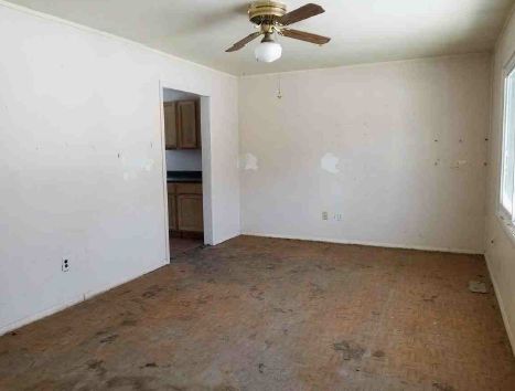 46 California St S, Hebron, IN 46341