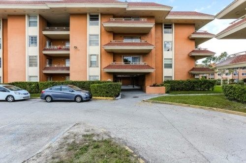 17600 NW 68 Ave Unit B3001, Hialeah, FL 33015