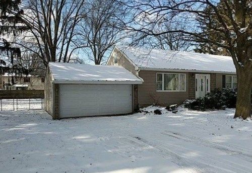 15539 Fairfield, Livonia, MI 48154