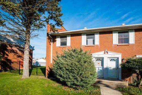697 OLD INDIAN TRAIL RD, Aurora, IL 60506