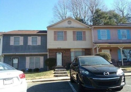 319-D E Montcastle Dr, Greensboro, NC 27406