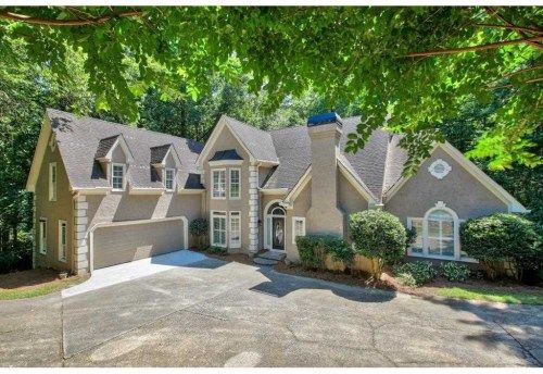 875 S Powers Ct, Atlanta, GA 30327