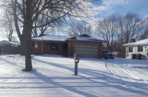 3706 Blue River Dr, Lansing, MI 48911
