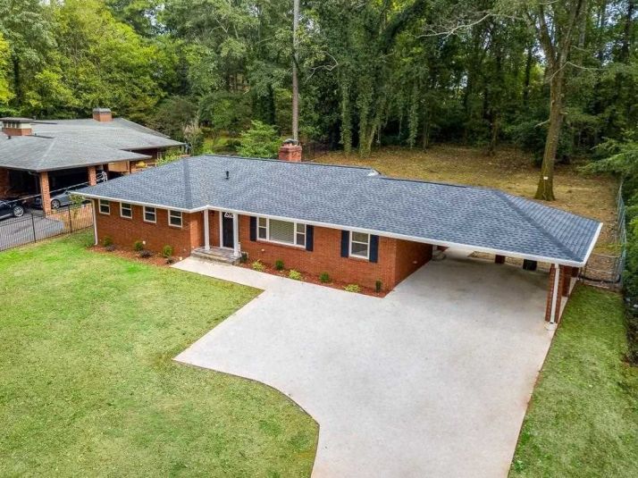 1098 Veltre Circle, Atlanta, GA 30311