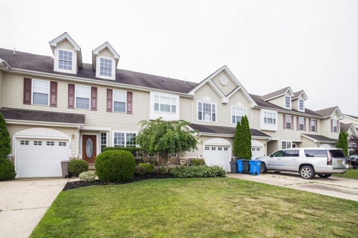 171 Westbrook Dr, Swedesboro, NJ 08085