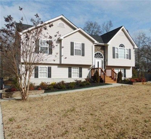 75 Powder Springs St, Hiram, GA 30141