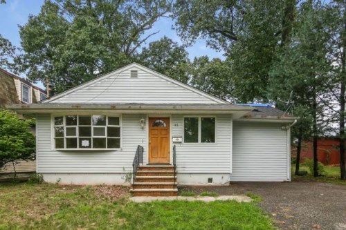 93 PEQUANNOCK AVE, Pequannock, NJ 07440