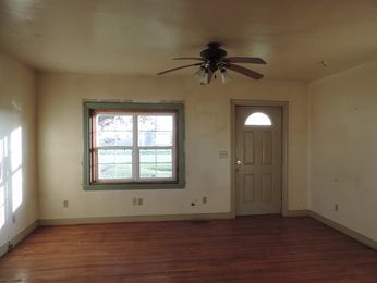 146 Us Highway 36, Lovington, IL 61937