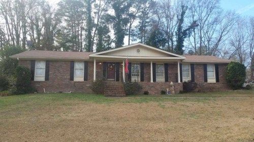 6847 Kingsboro Dr, Lithia Springs, GA 30122