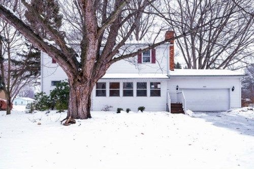 3769 Ohio St, Perry, OH 44081