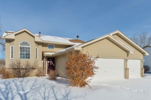 6941 147th Ave NW, Anoka, MN 55303