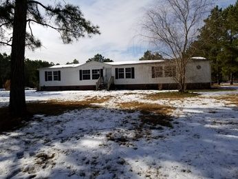 3 Punch Bowl Road, Hobbsville, NC 27946