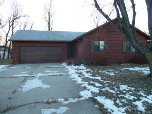 617 N Swain St, Redwood Falls, MN 56283