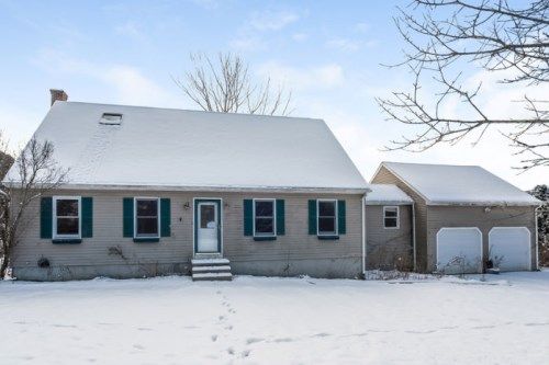11 Melanie Ln, Colchester, CT 06415