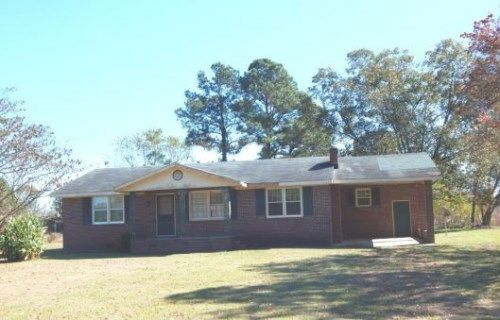 1005 Charles Watts Rd, Maxton, NC 28364