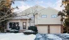 16 Bentley Dr Franklin Lakes, NJ 07417