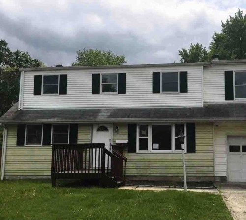 119 Willard Clark Cir, Spotswood, NJ 08884