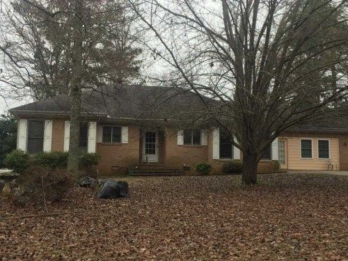 1620 Rosewood Dr, Griffin, GA 30223