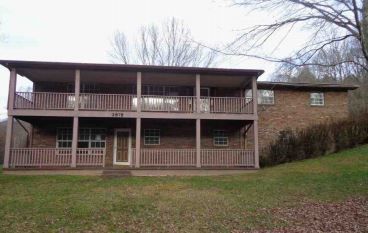 2878 Coal River Rd, Glen Daniel, WV 25844