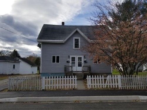 11 Somerset St, Old Town, ME 04468